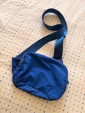Royal blue athletic fanny pack